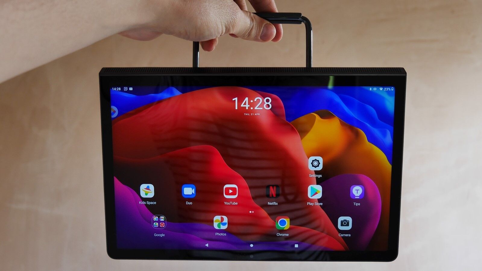 1652683245 827 Lenovo Yoga Tab 11 test and review flexible in a
