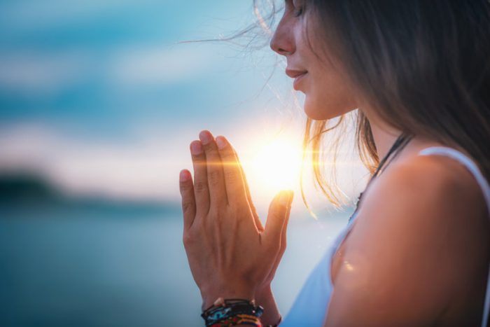 What are the benefits of mindfulness meditation