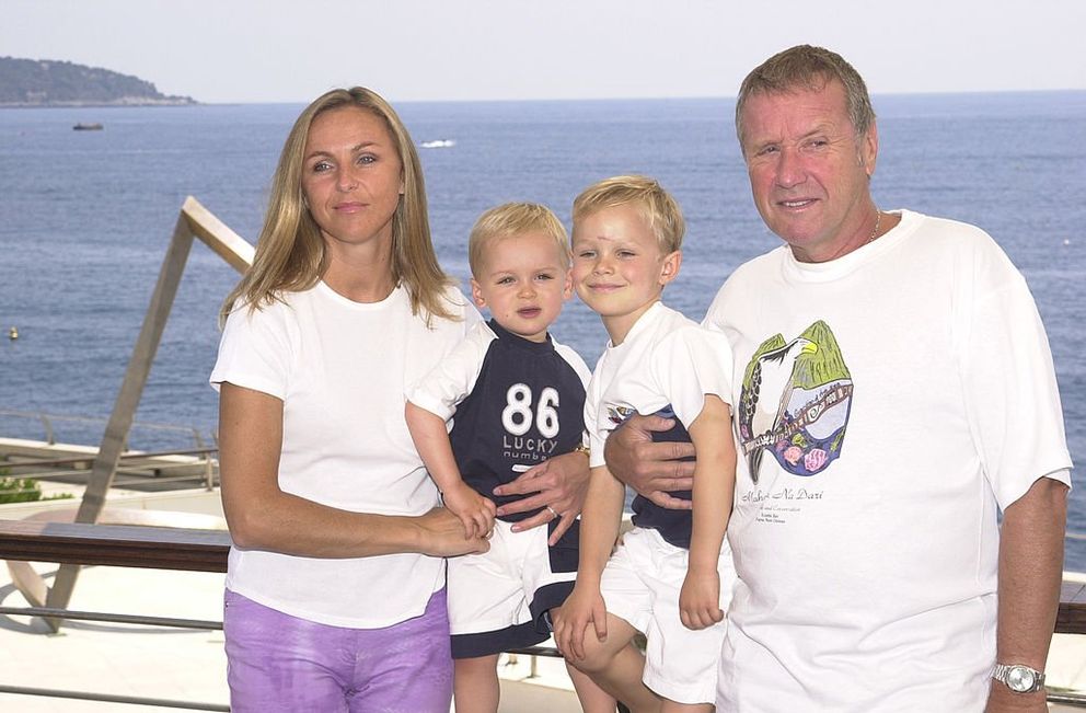 Yves Rénier, his wife and their two boys.  І Source: Getty Images