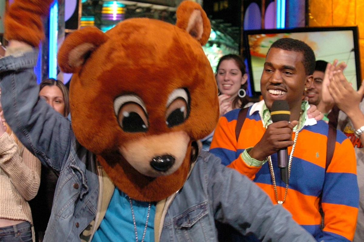 Kanye West throwback to the college style of the Dropout