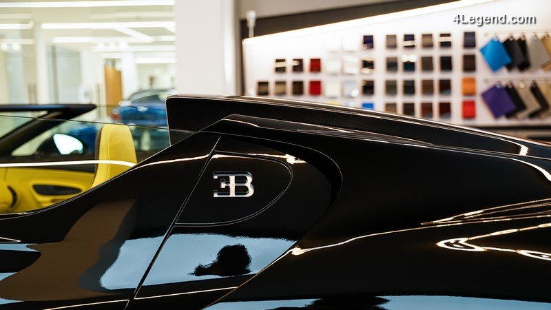 1665848032 367 Bugatti opens a new showroom in Hamburg