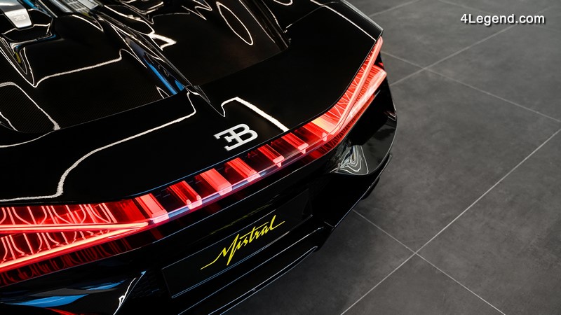 1665848032 573 Bugatti opens a new showroom in Hamburg