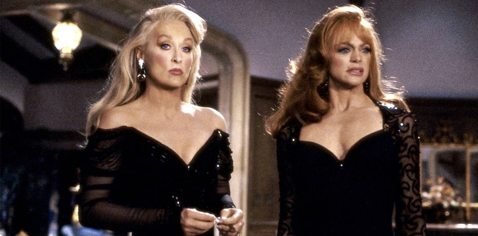 Goldie Hawn and Meryl Streep in “Death Suits You So Well” (1992) Robert Zemeckis