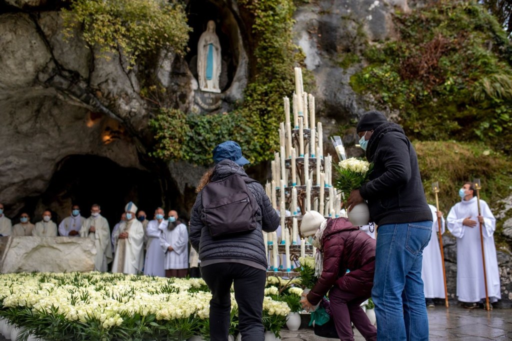 1670233281 710 The Sanctuary of Our Lady of Lourdes celebrates the Immaculate