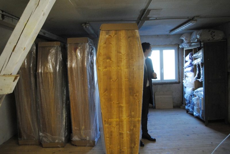 Deposit of coffins from the Funeral Homes of France in Strasbourg