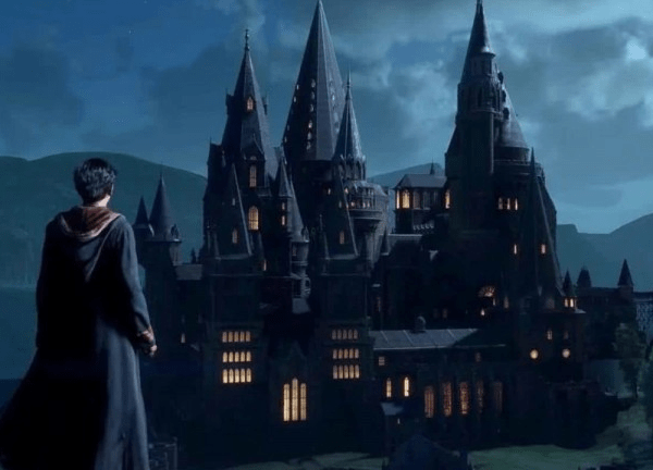 While waiting for Hogwarts Legacy, discover the daily life of a Hogwarts student!